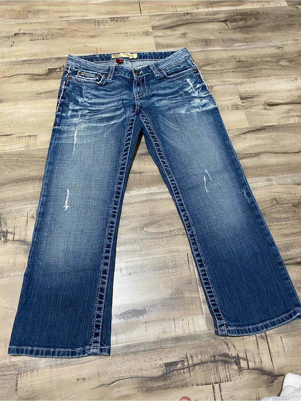 BKE Women's Distressed Medium Blue Capri Jeans